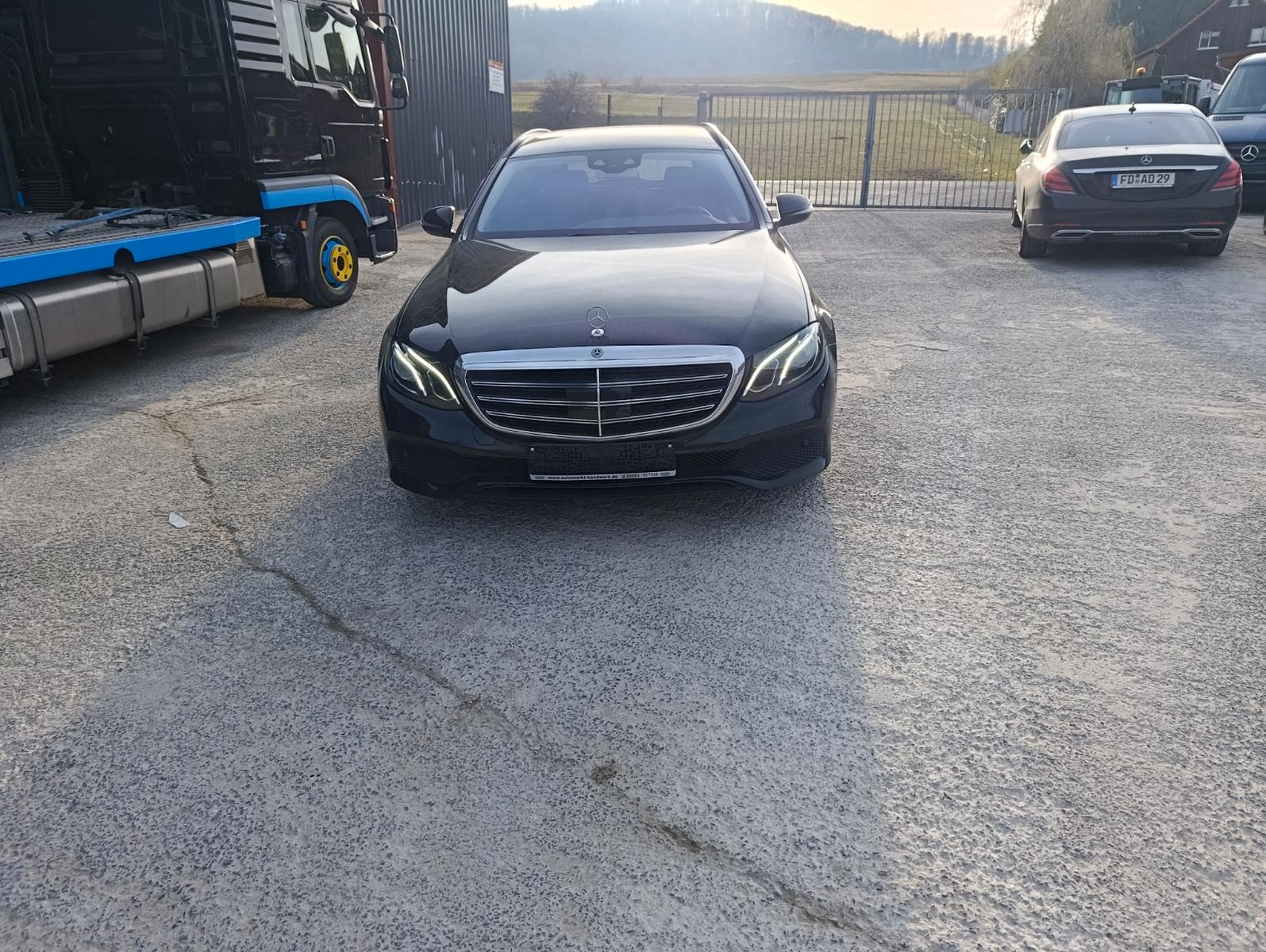 Mercedes-Benz E 200 E T-Modell E 200 d