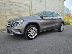 MERCEDES-BENZ GLA 200 1,6 Benzin Navi Automatik 80Tkm TÜV01/28