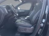 Volvo XC40 B3 MILD Hybrid Automatik Plus Dark LED - gebrauchte Volvo XC40 aus dem Jahr 2024