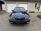 BMW 318i Cabrio 318i - gebrauchte BMW 318 aus dem Jahr 1998