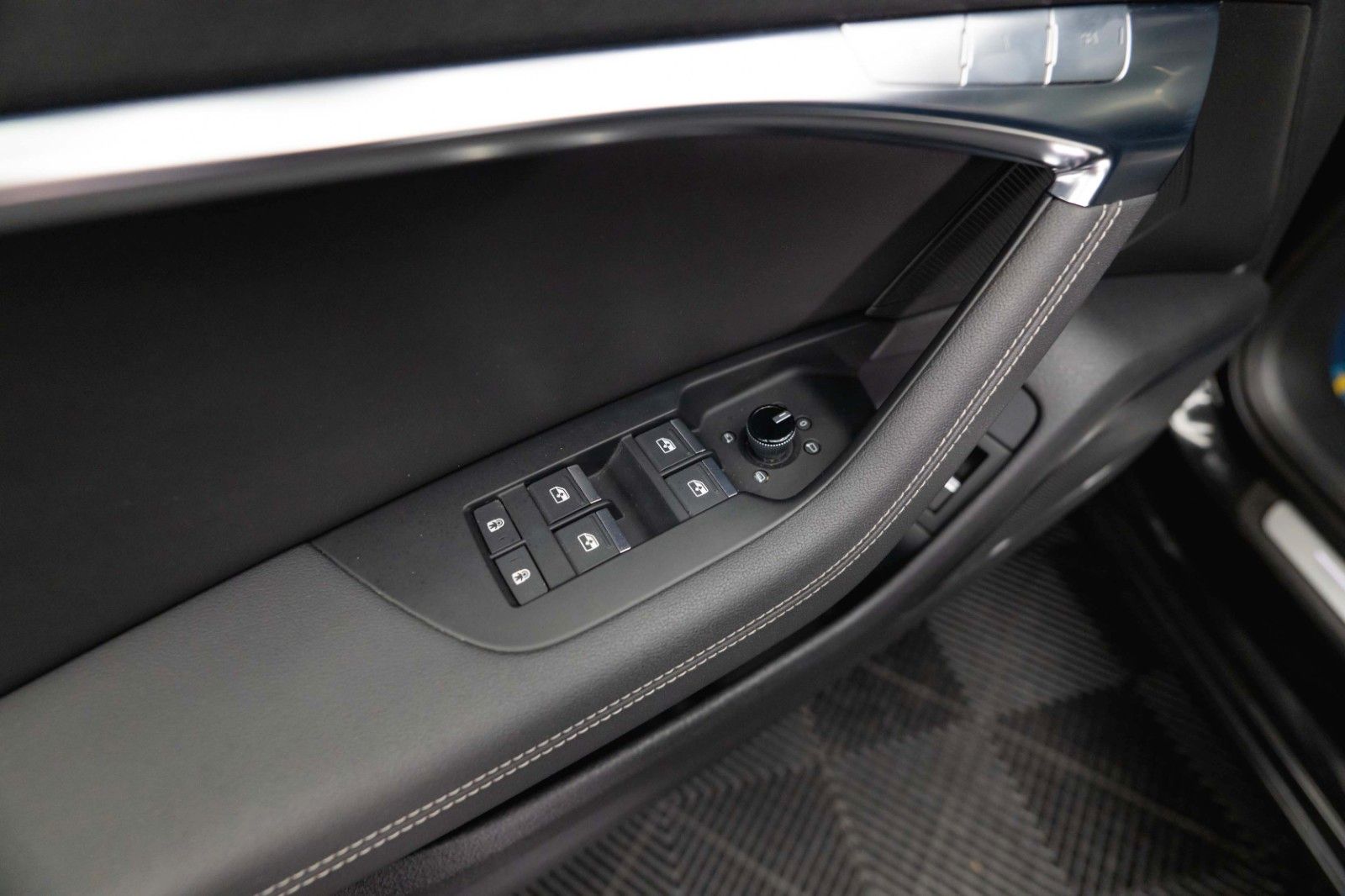 Fahrzeugabbildung Audi S6 Avant 3.0 TDI quattro *ACC*Head Up*LED*B&O*