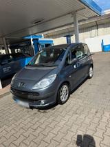 Peugeot 1007 das Auto in top Zustand - Peugeot 1007 von privat