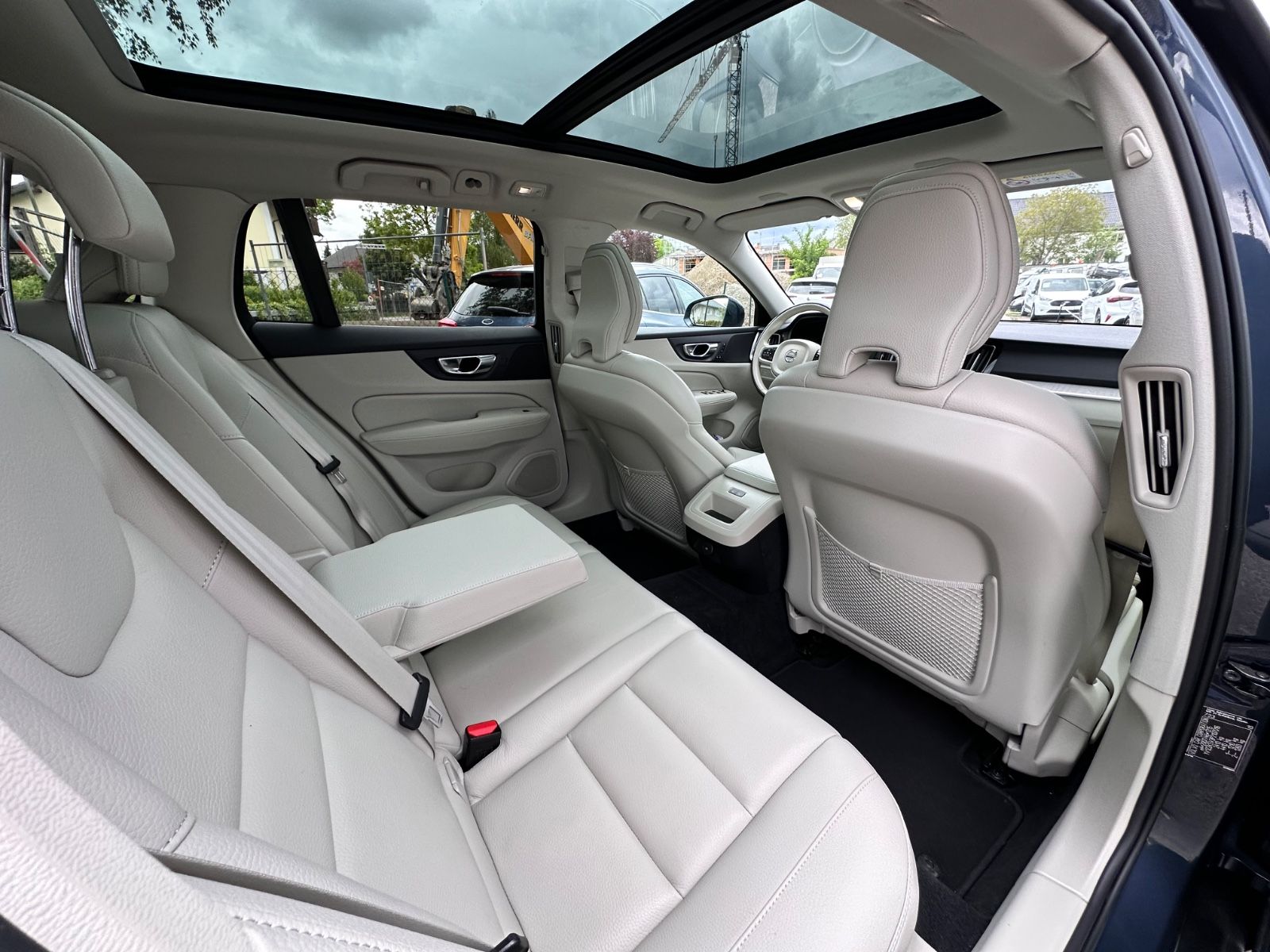 Volvo V60 Cross Country Plus AWD Navi Leder Pano ACC foto 22