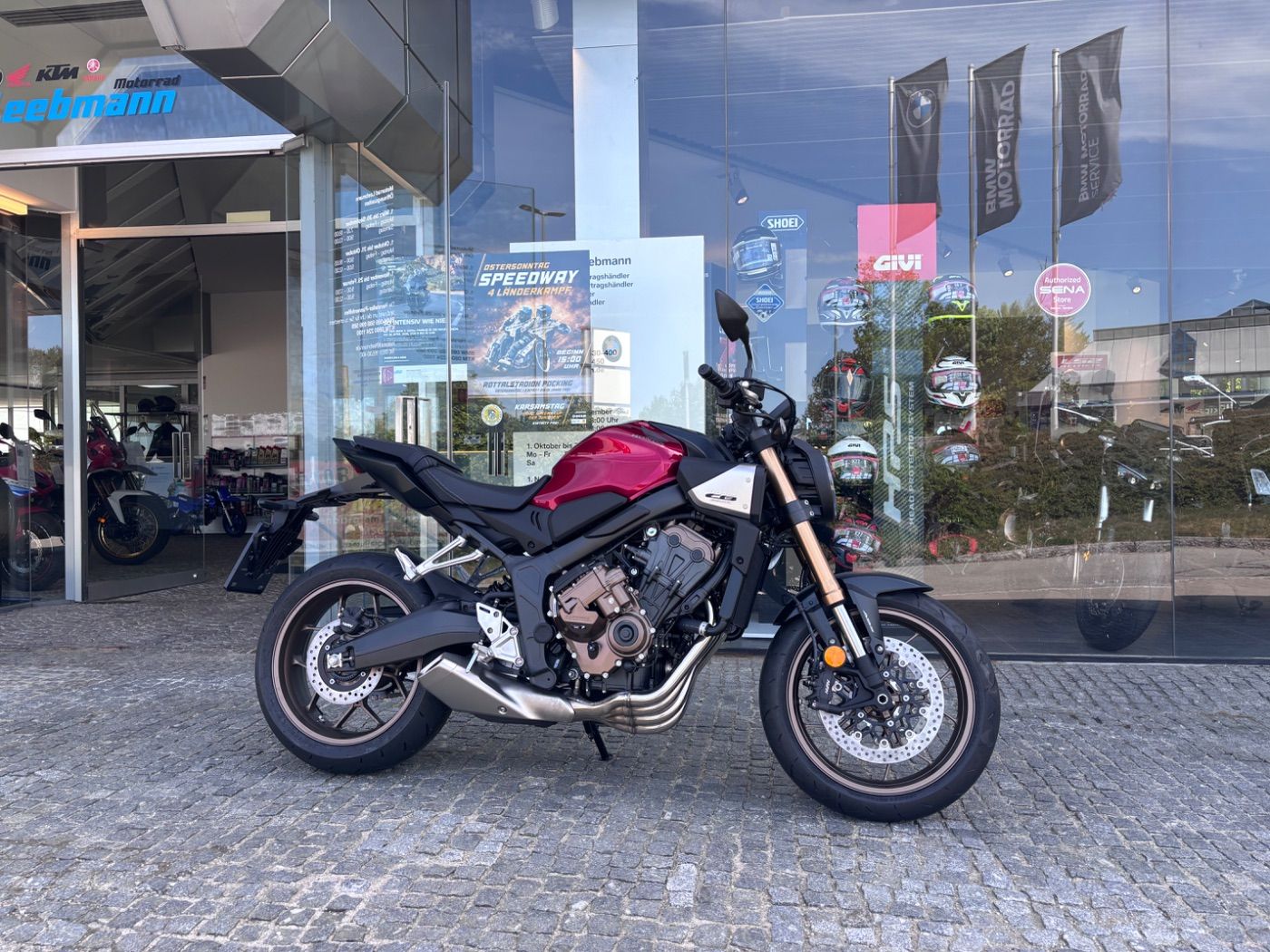 Fahrzeugabbildung Honda CB 650 R E-Clutch 6 Jahre Garantie