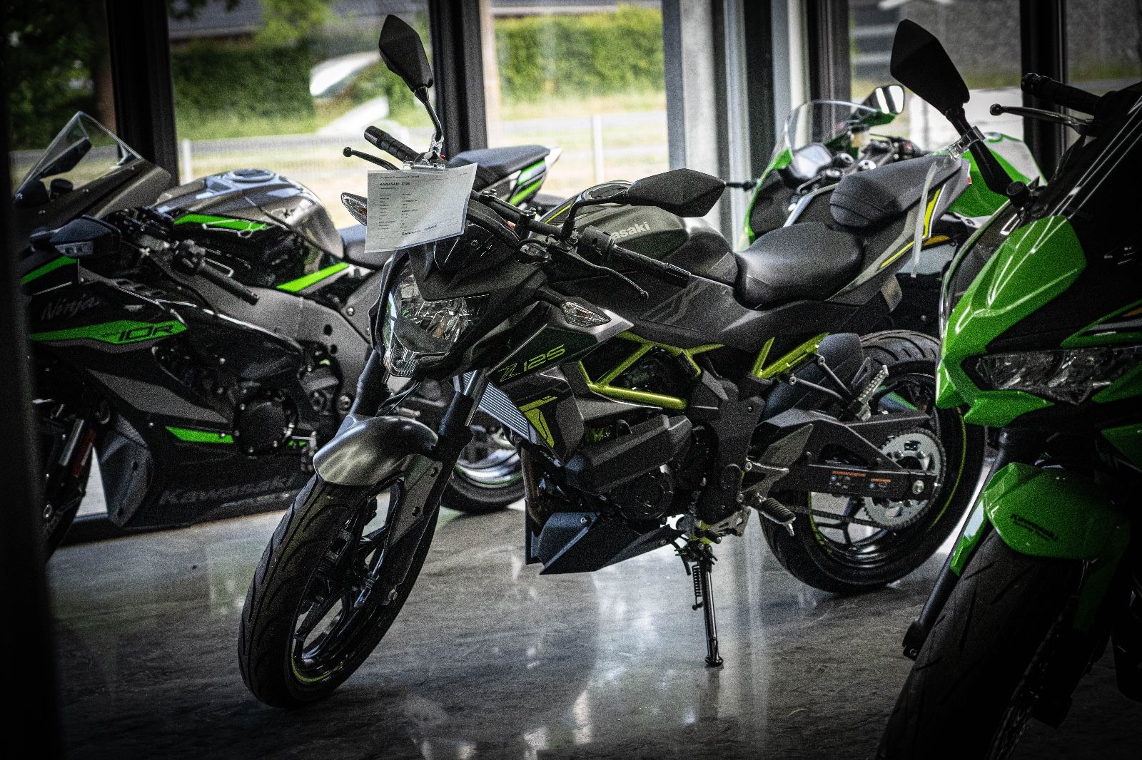 Fahrzeugabbildung Kawasaki Z125  4 Jahre Garantie