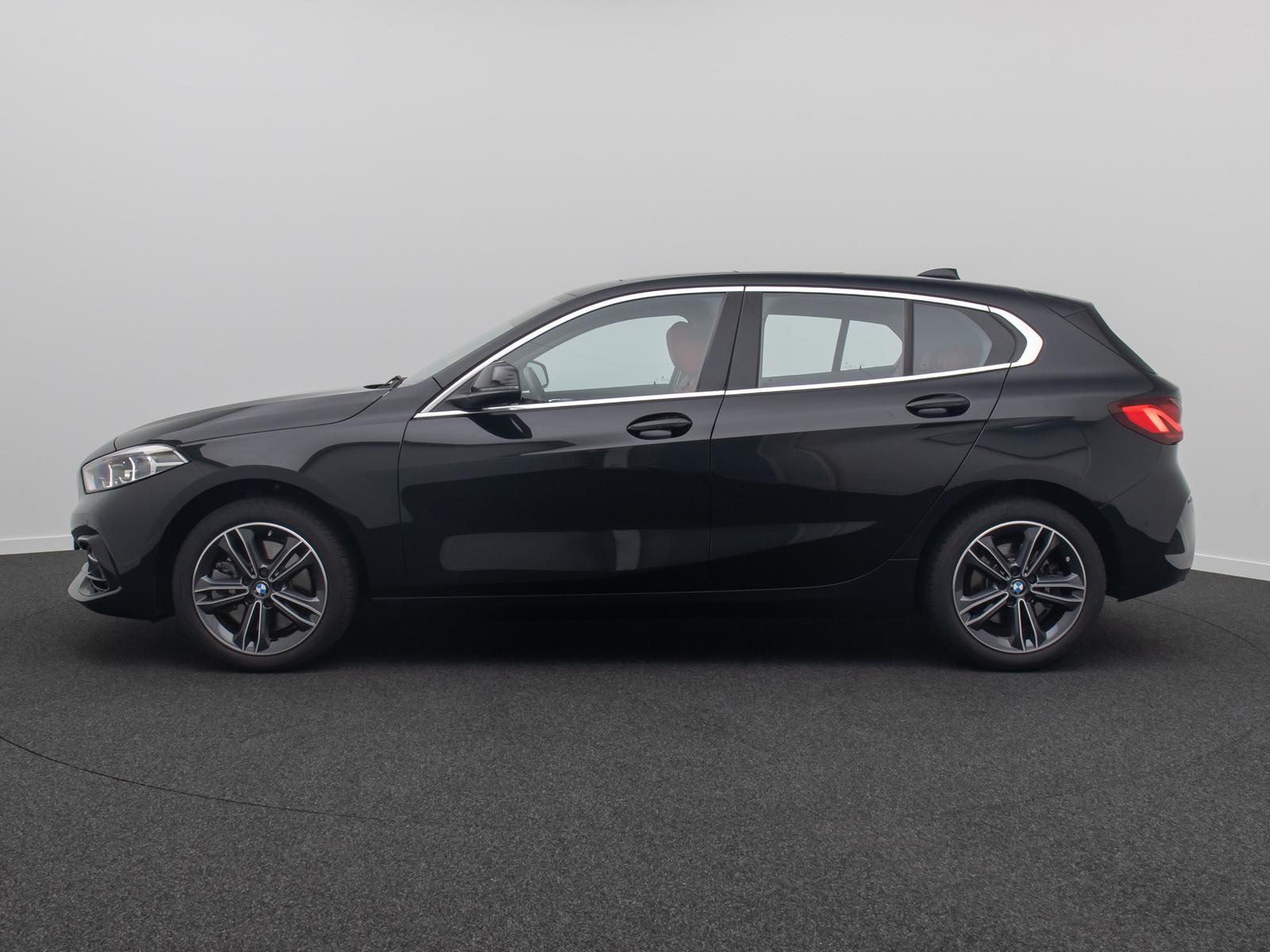 BMW 1 Series i SportLine H/K HUD DAB Kamera Panorama Leder, миниатюра 11