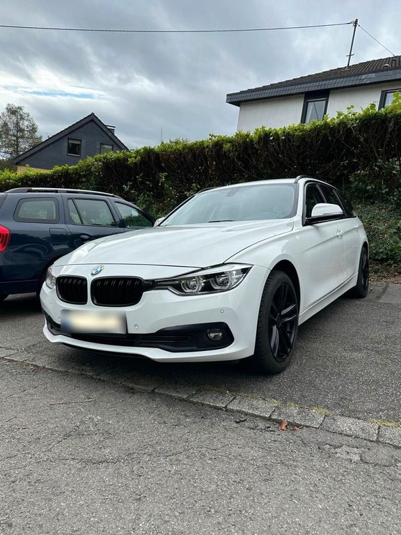 Image of BMW 320