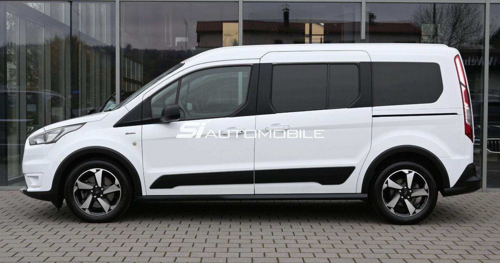 Fahrzeugabbildung Ford Grand Tourneo Connect 1.5 Eco Active °AHK°STHZ°