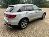 Mercedes-Benz GLC 220 d 4Matic 9G-Tro*Navi*Pano*AHK*LED*R.Cam - Mercedes-Benz GLC 220 Gebrauchtwagen in Hamburg