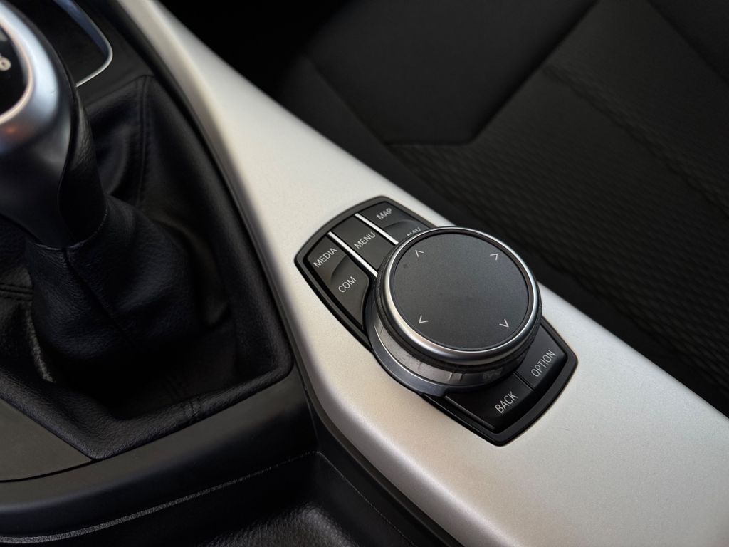 BMW 118 i Advantage LED+NAVI+PDC+SHZ+TEMPO+M-ALUFELG – Ansicht 28