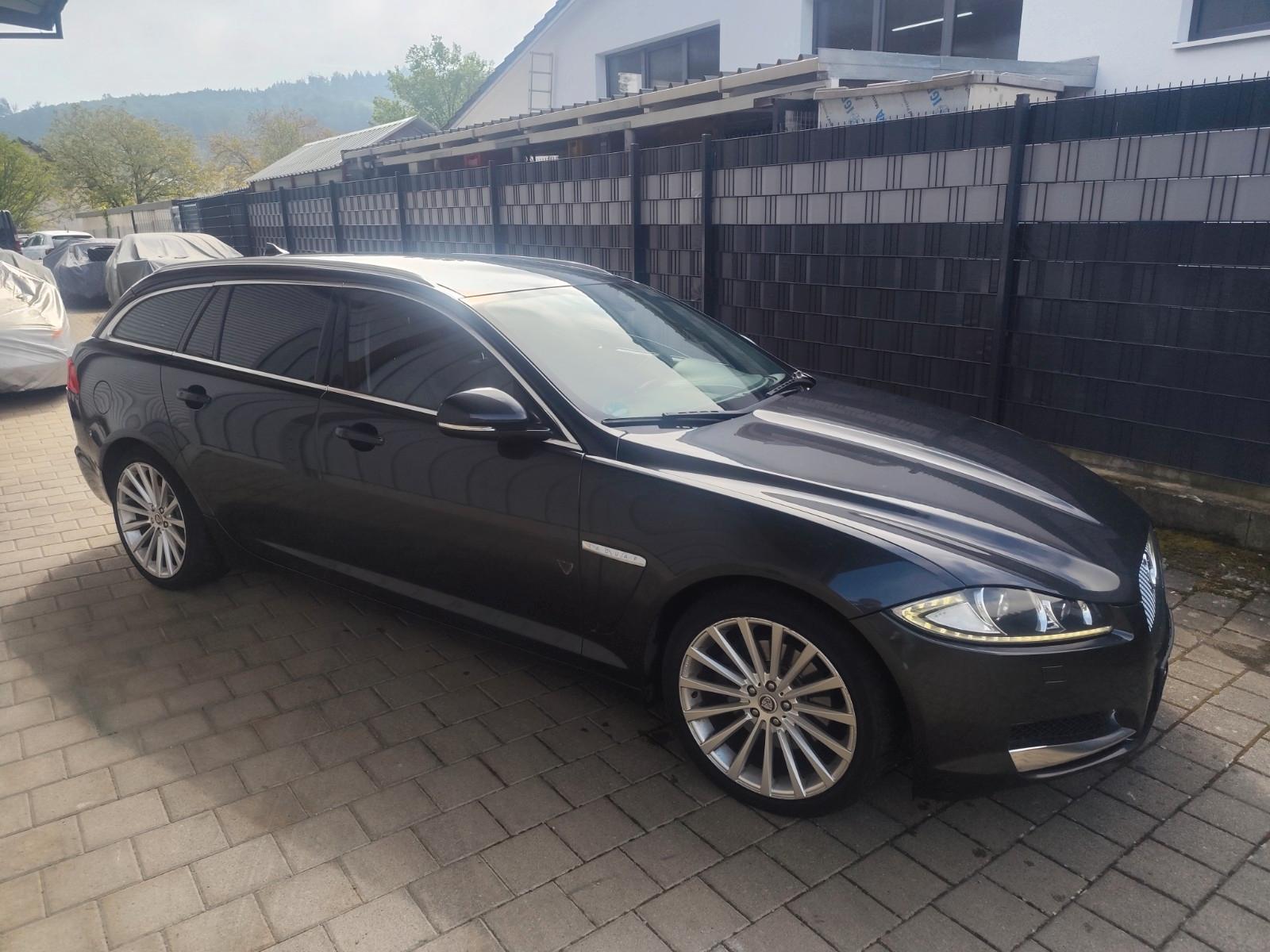 Jaguar XF 3.0 L V6 Diesel Sportbrake