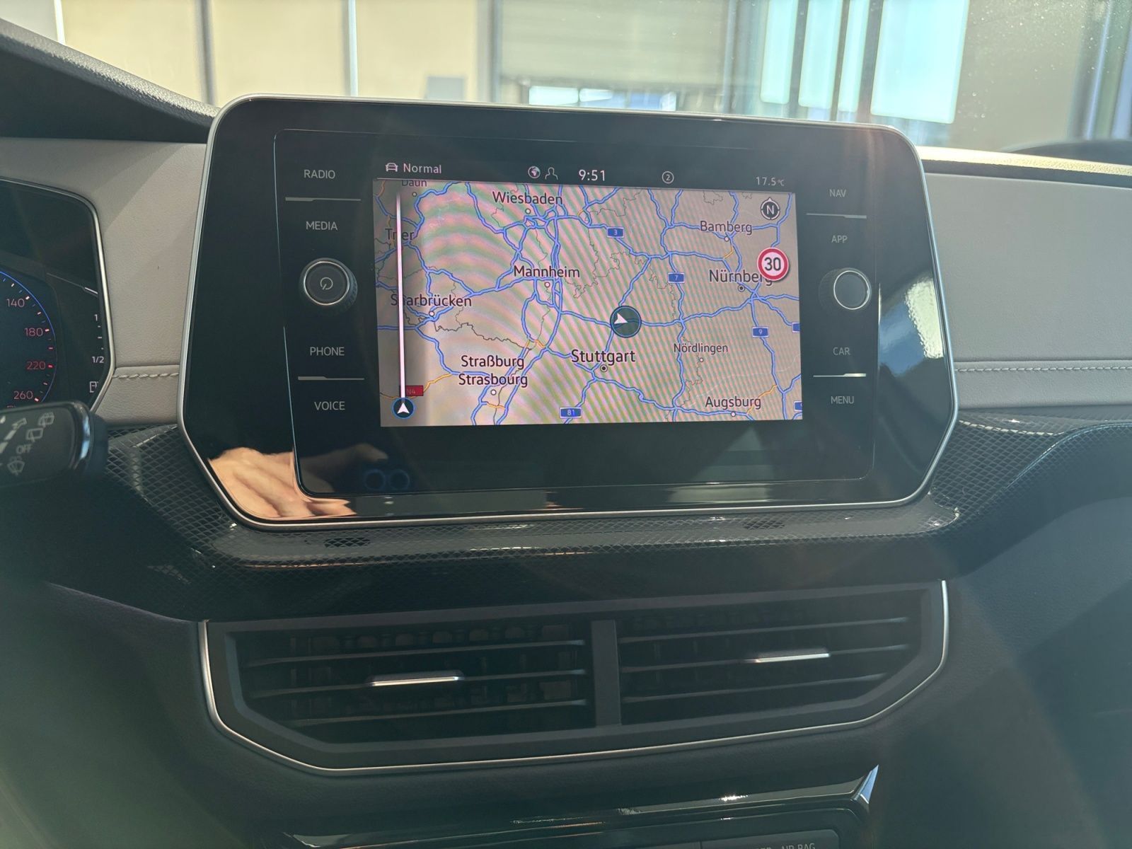 Volkswagen T-Cross - Bild 10