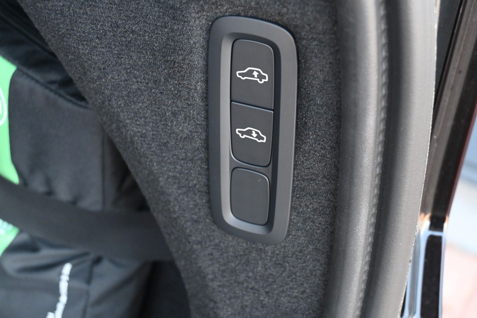 Fahrzeugabbildung Volvo XC90 Ultra Dark T8 AWD Recharge*LUFT*PANO*STHZ