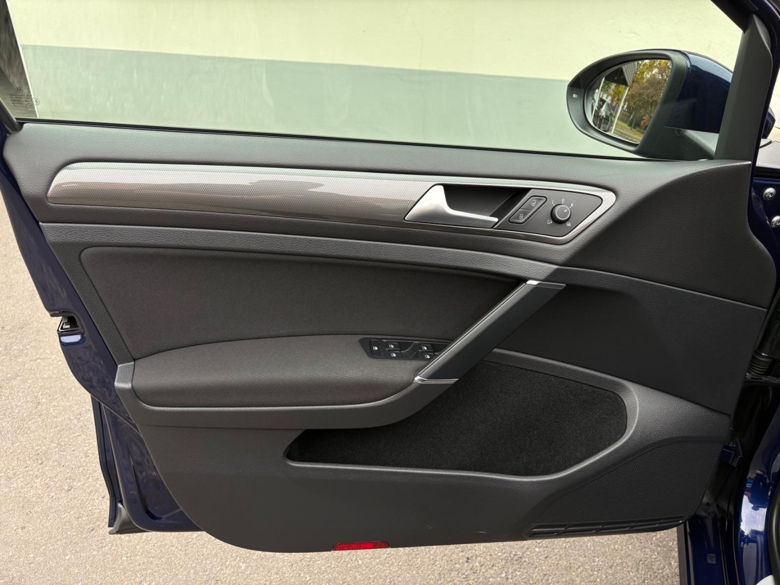 Volkswagen Golf VII Lim. DSG Join BlueMotion ACC/DAB+/LED