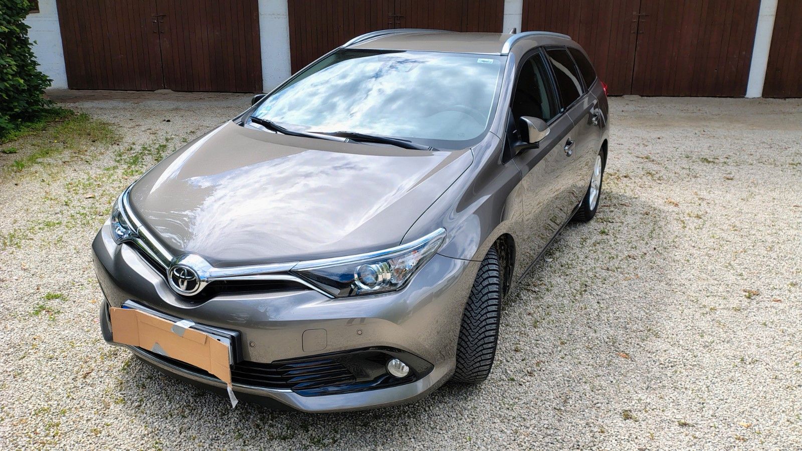 TOYOTA Auris Touring Sports