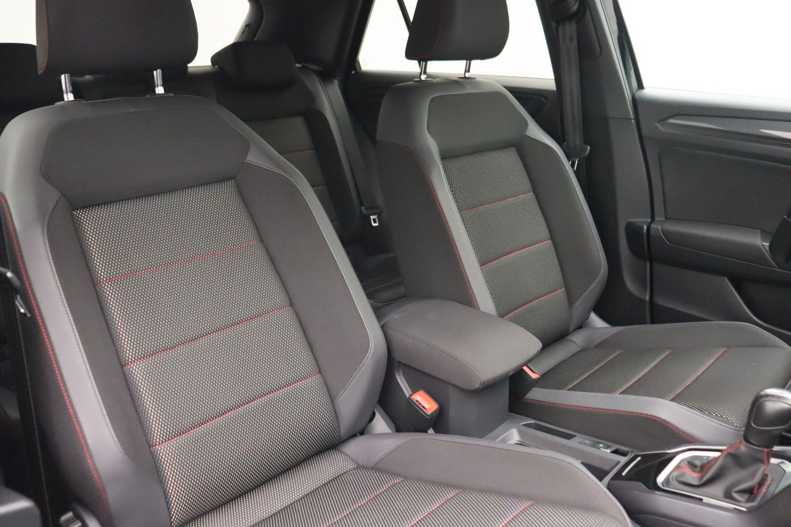 Fahrzeugabbildung Volkswagen T-Roc Sport  ACC Navi DSG LED