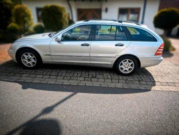 2004 Mercedes-BENZ C 180 照片 2