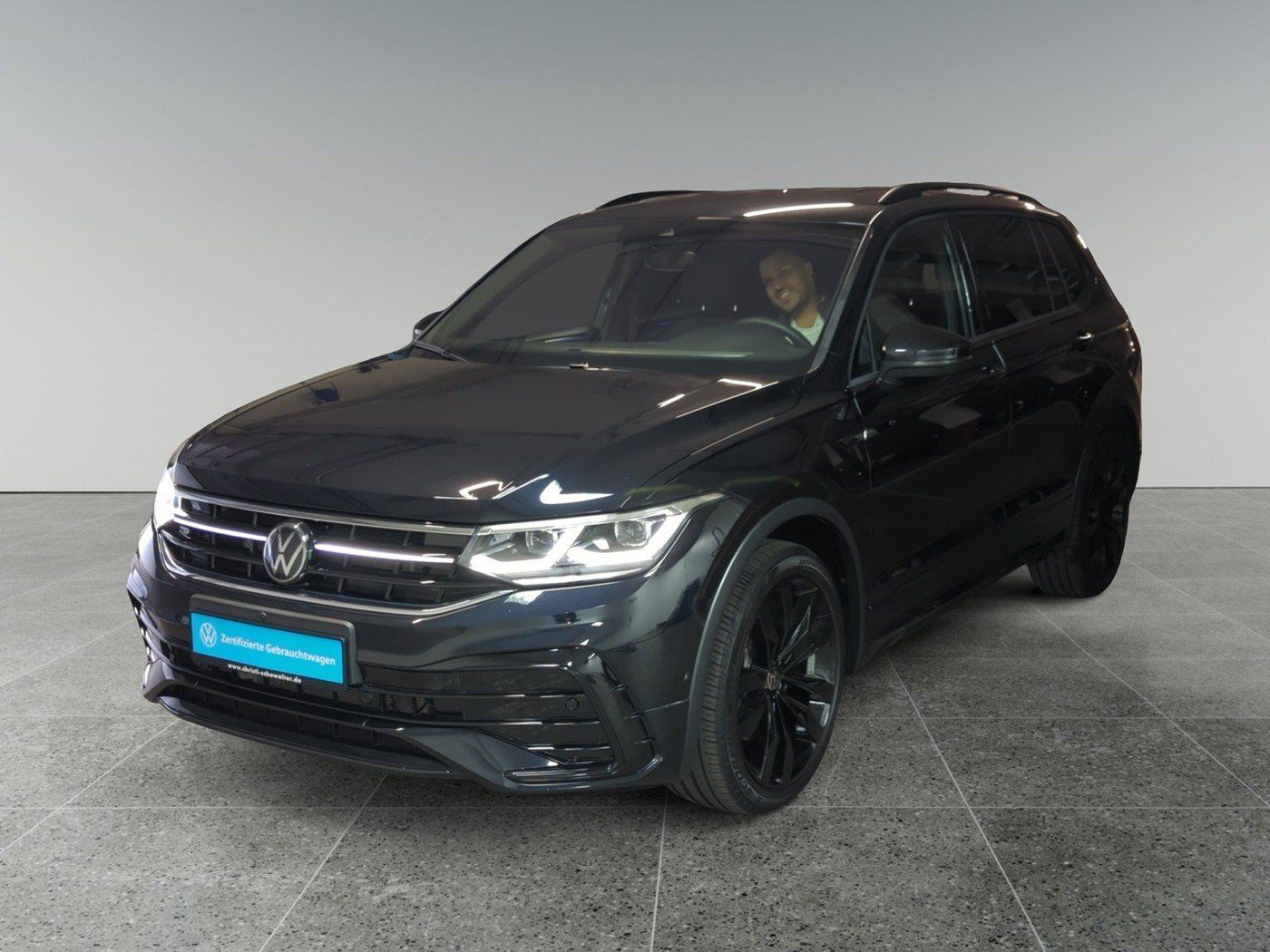 Volkswagen Tiguan Allspace 2.0 TDI 4M DSG R-Line AHK MATRIX imagem 2