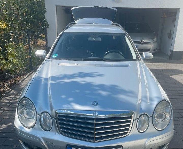Mercedes-Benz E 220