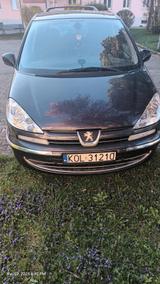 Peugeot 7-sitziger Familienvan. - Peugeot 807
