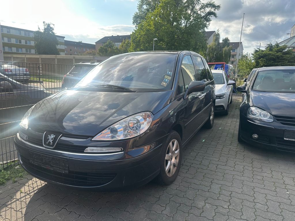 Peugeot 807