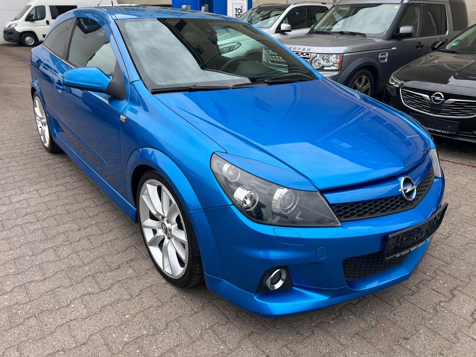 Opel Astra H GTC OPC