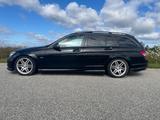 Mercedes-Benz 220, AMG  - gebrauchte Mercedes-Benz 220 aus dem Jahr 2010