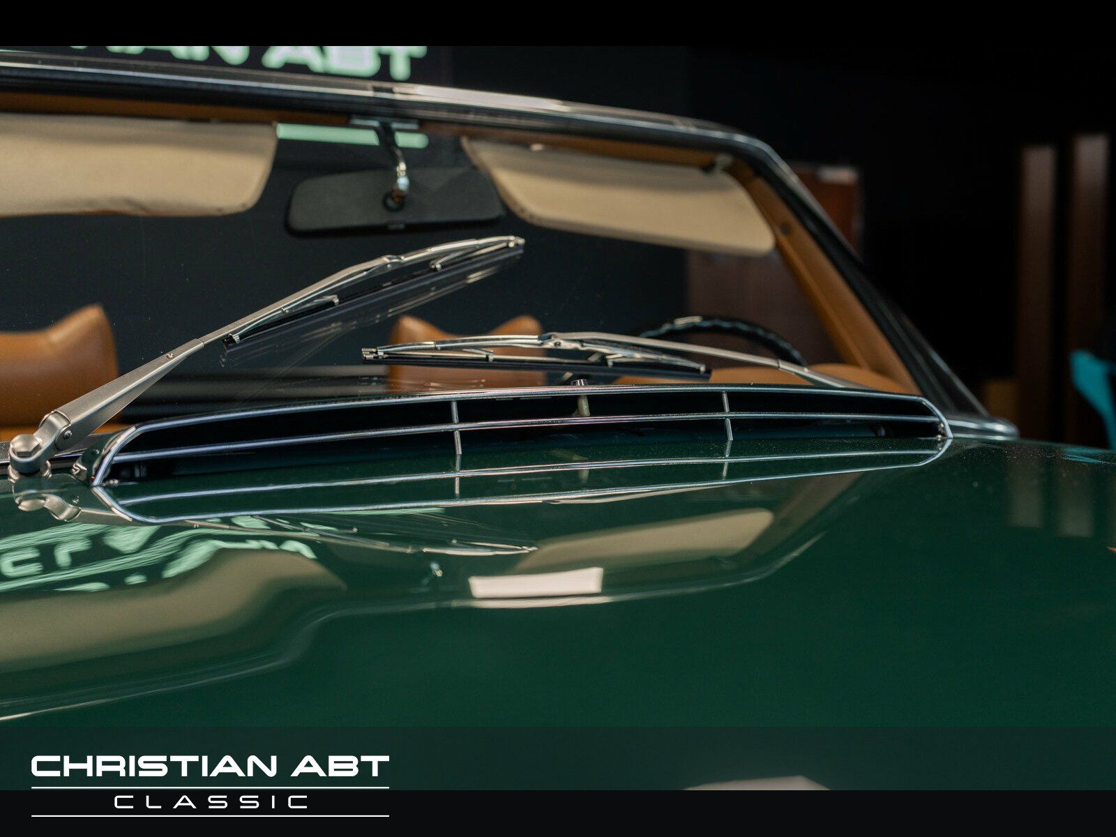 Fahrzeugabbildung Mercedes-Benz SL 280 Pagode