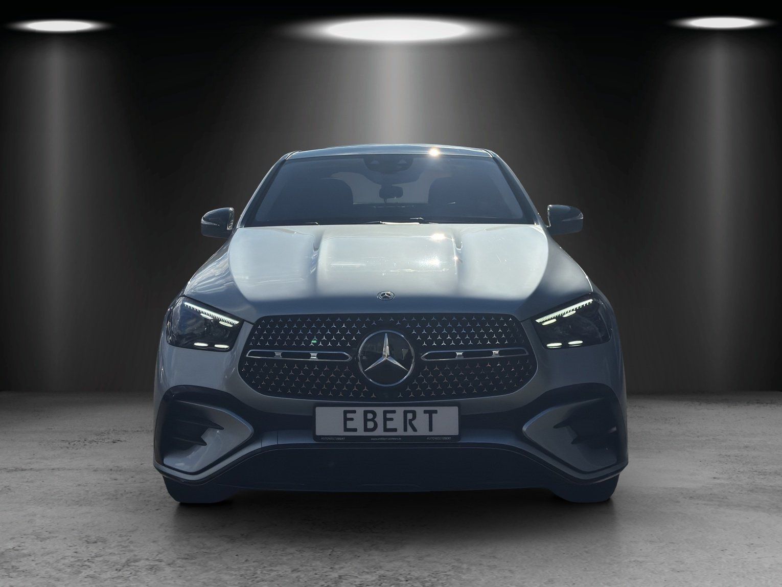 Fahrzeugabbildung Mercedes-Benz GLE400e AMG Prem AIRMATIC Carbon DISTR Pano MLED
