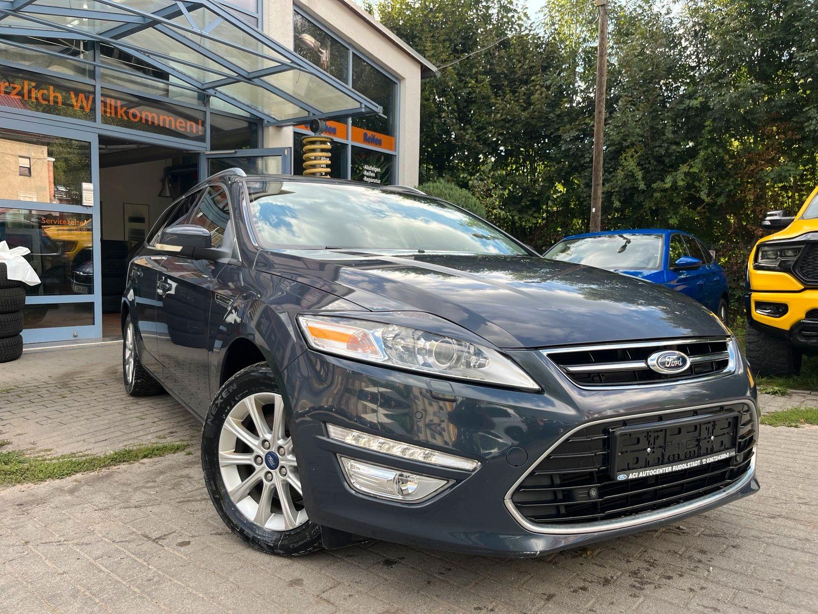 Ford Mondeo 2012 — rear view