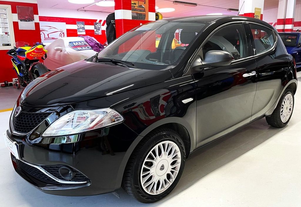Image of Lancia Ypsilon
