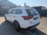 Mitsubishi Outlander Basis 2,0 AHK (66000km) Garantie - gebrauchte Mitsubishi Outlander aus dem Jahr 2016