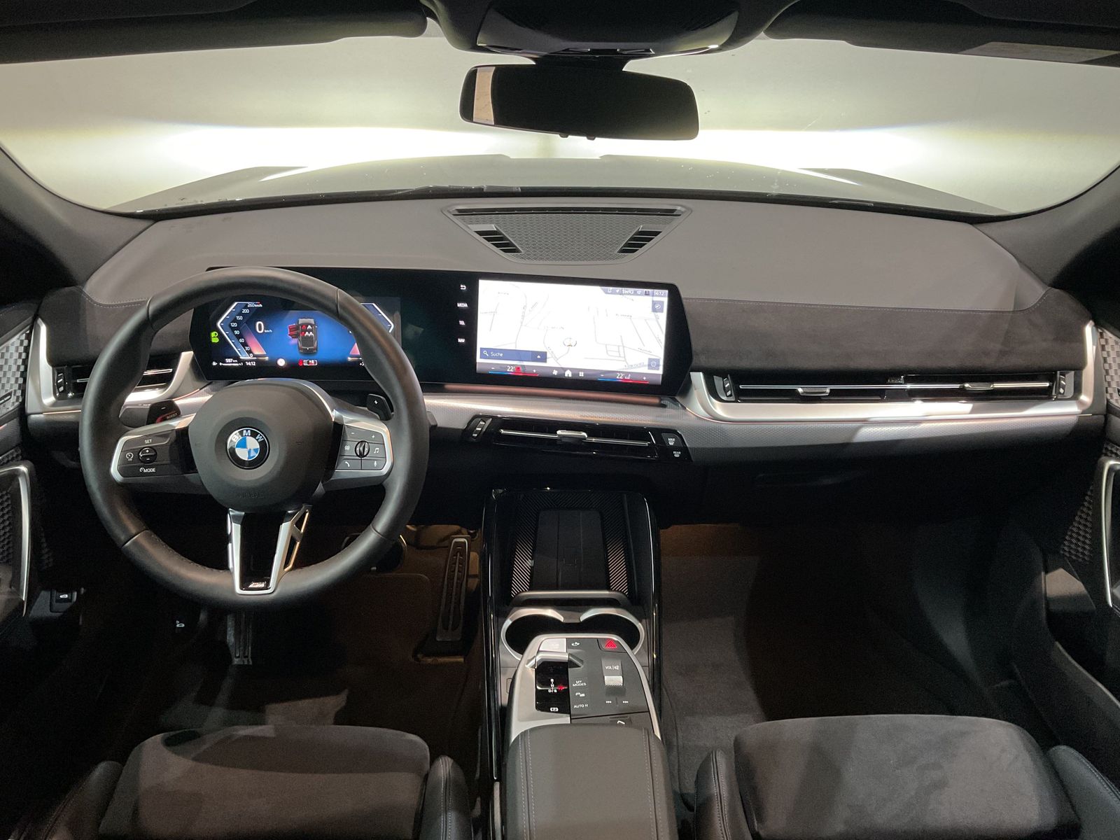 Fahrzeugabbildung BMW X2 sDrive20i M Sportpaket Aktivsitz 19 M LMR