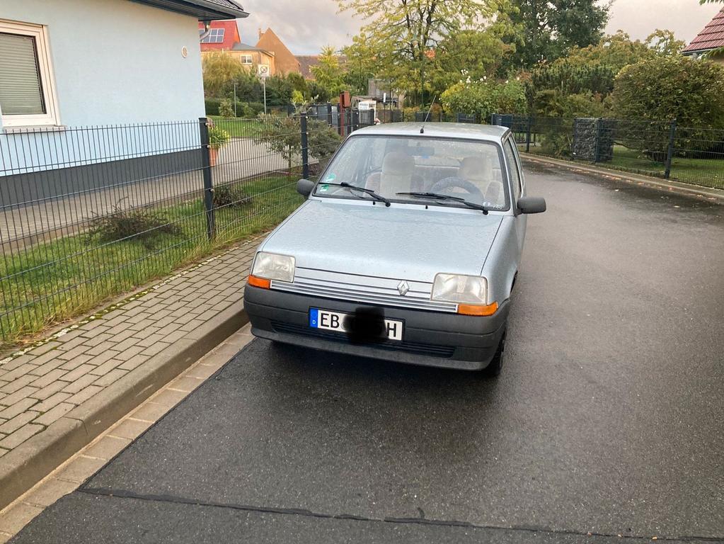 Renault R 5