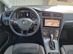 Fahrzeugabbildung Volkswagen Golf VII Variant Comfortline 4Motion Navi LED