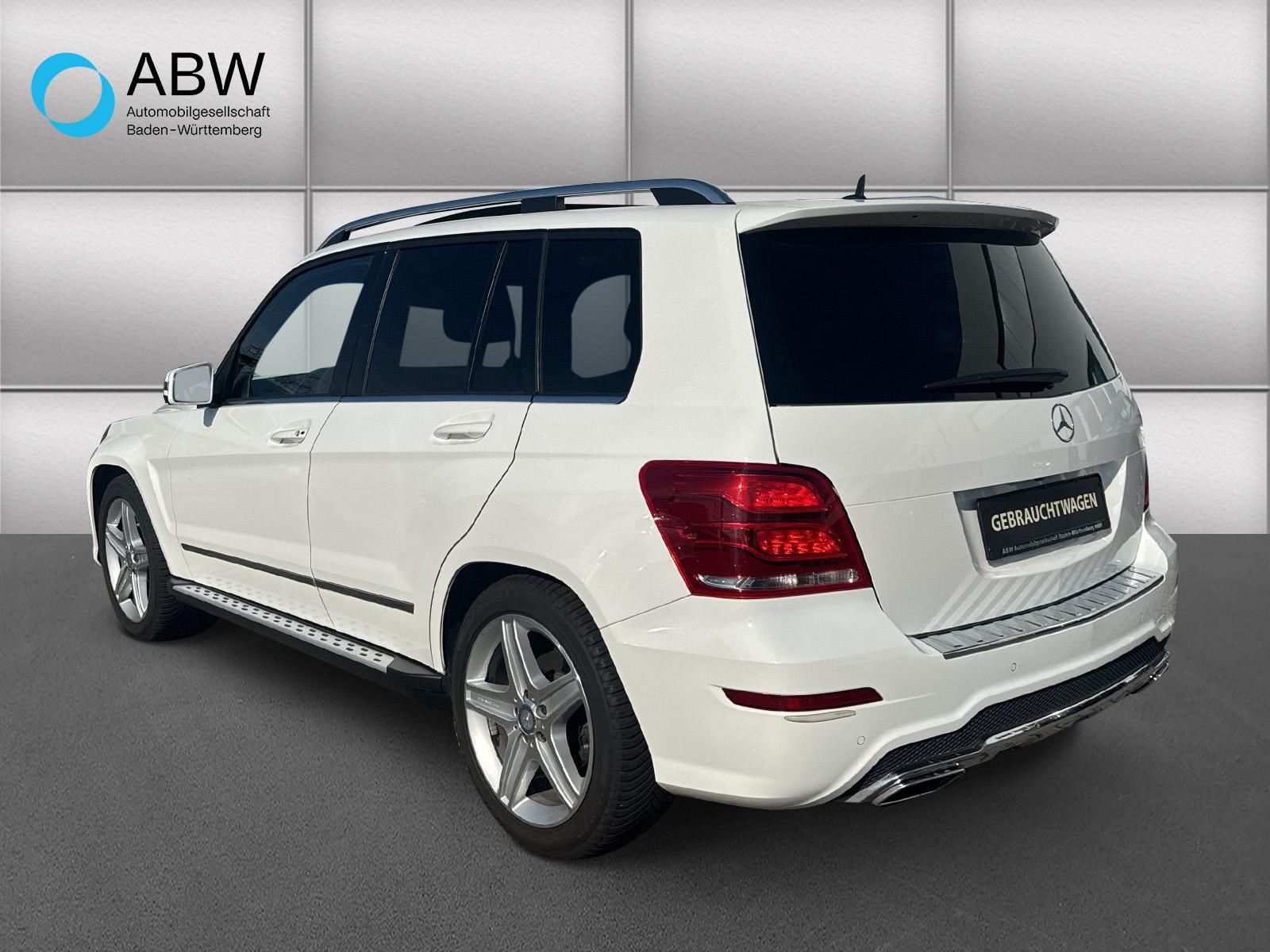 Fahrzeugabbildung Mercedes-Benz GLK 220 CDI BlueEfficiency 4Matic AMG PANO