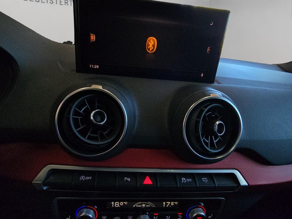 Audi Q2 Sport 35TFSI S-Tr. S-Line Exterieur, миниатюра 15
