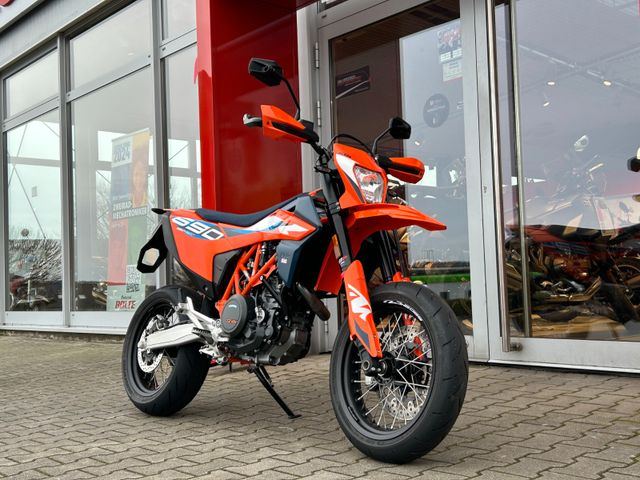 KTM 690 SMC-R