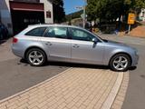 Audi A4 Avant Attraction Klimaautomatik,SHZ.PDC,AHK - Audi A4 Attraction mit Diesel-Antrieb