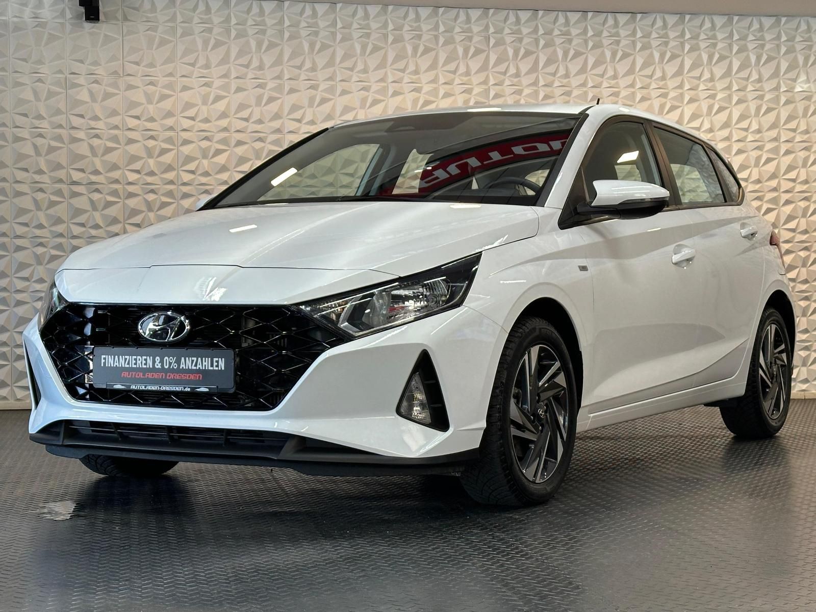 HYUNDAI i20 1.0-GDI SELECT AUTOMATIK#SHZ#LH#TEMP#BT#SPUR - Image 4