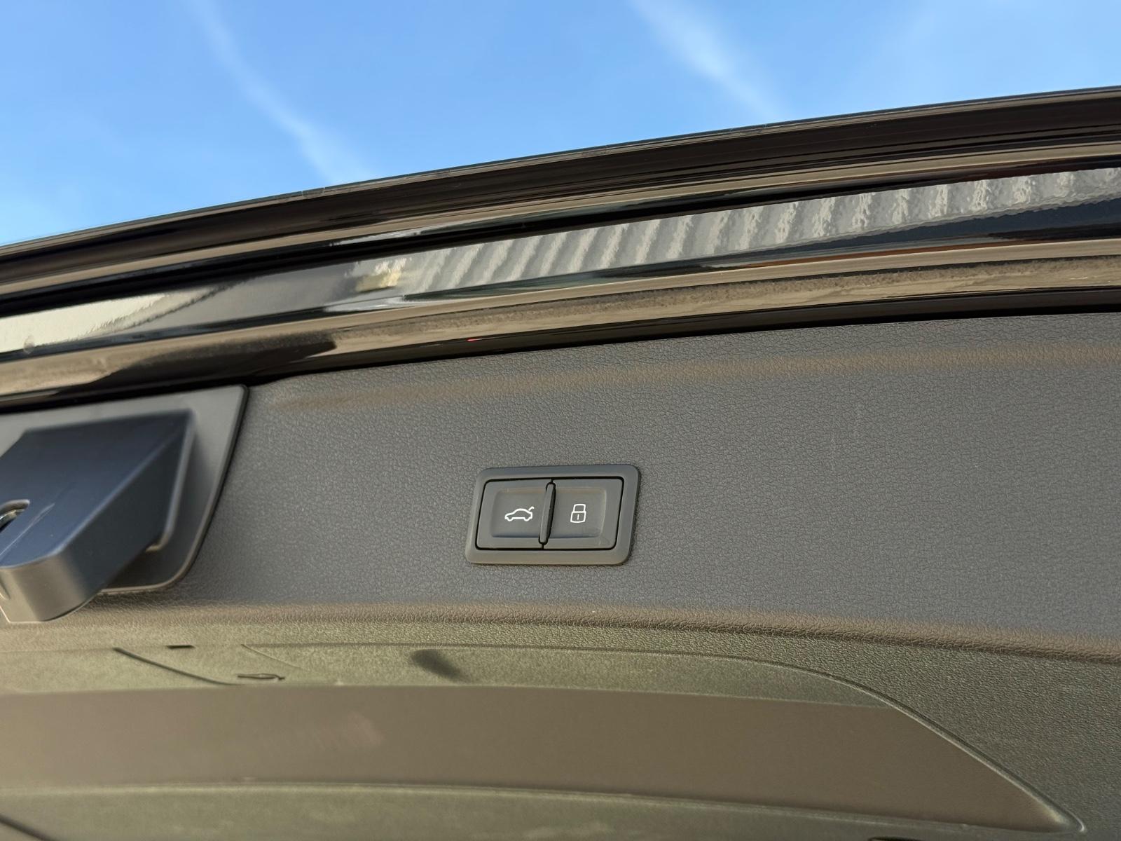 Audi A4 45 TDI S Line Quattro * Leder*HUD*AHK*ACC*, миниатюра 21