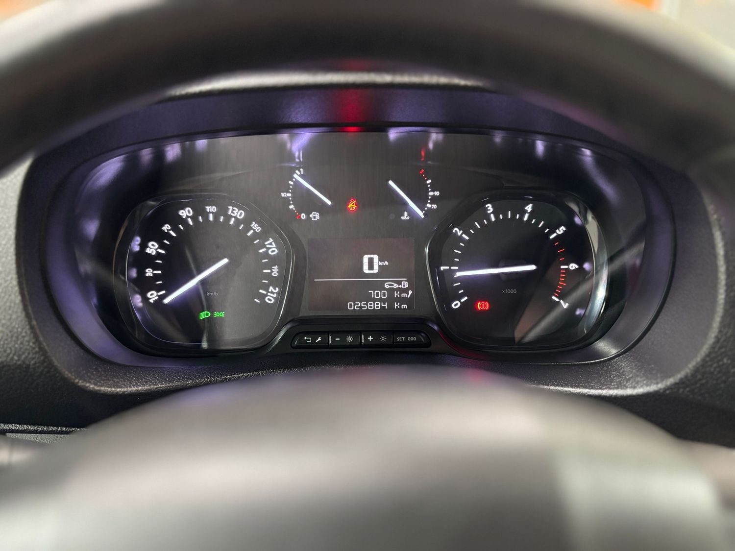 Fahrzeugabbildung Peugeot Expert 2.0 D KASTEN #Klima#PDC#Kamera#Tempomat
