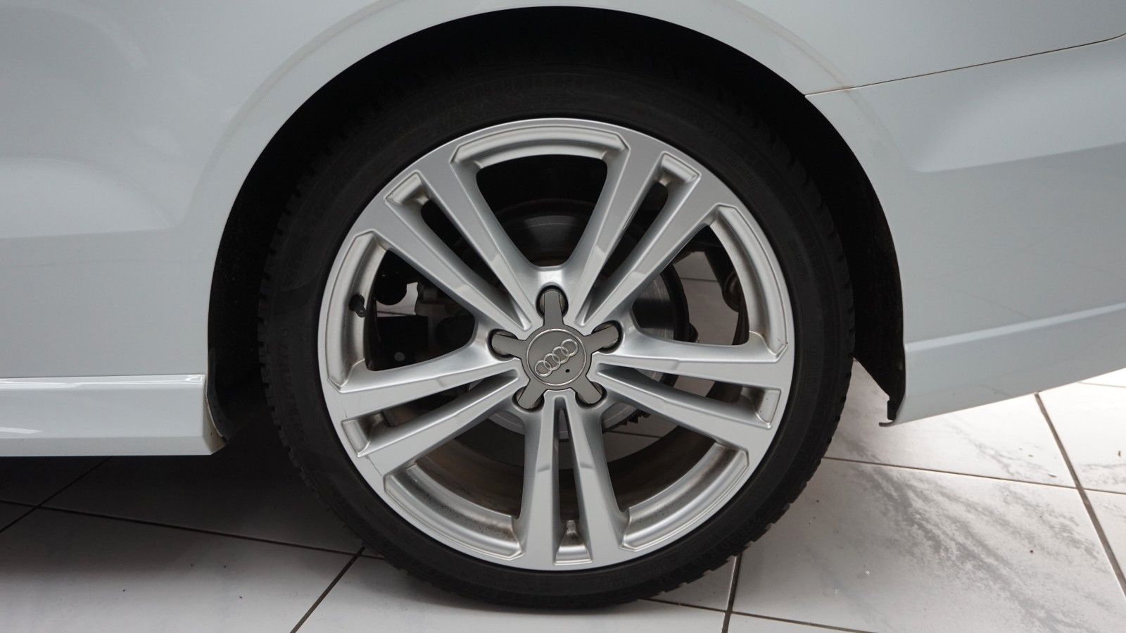 Fahrzeugabbildung Audi A3 Cabriolet S-Line Verbrauch nur 5,2L/100