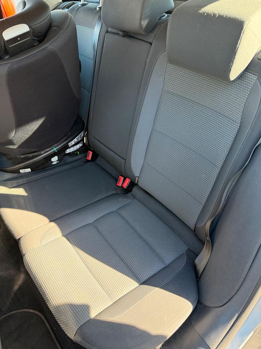 Volkswagen Golf 2011 — photo 13