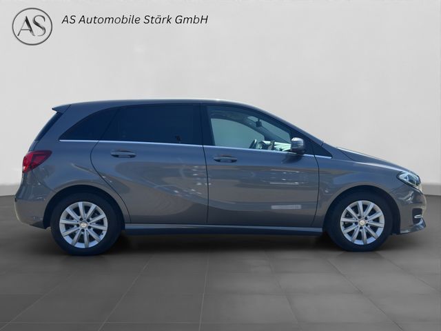 Fahrzeugabbildung Mercedes-Benz B 180 Style+Navi+Sitzheizung+Parktronic+Spiegel