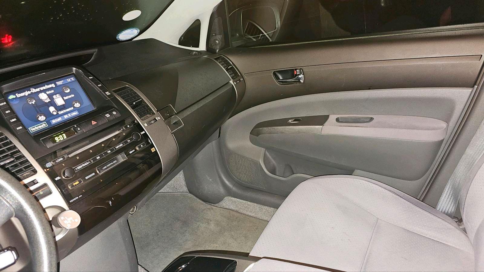 Toyota  2005 — photo 7