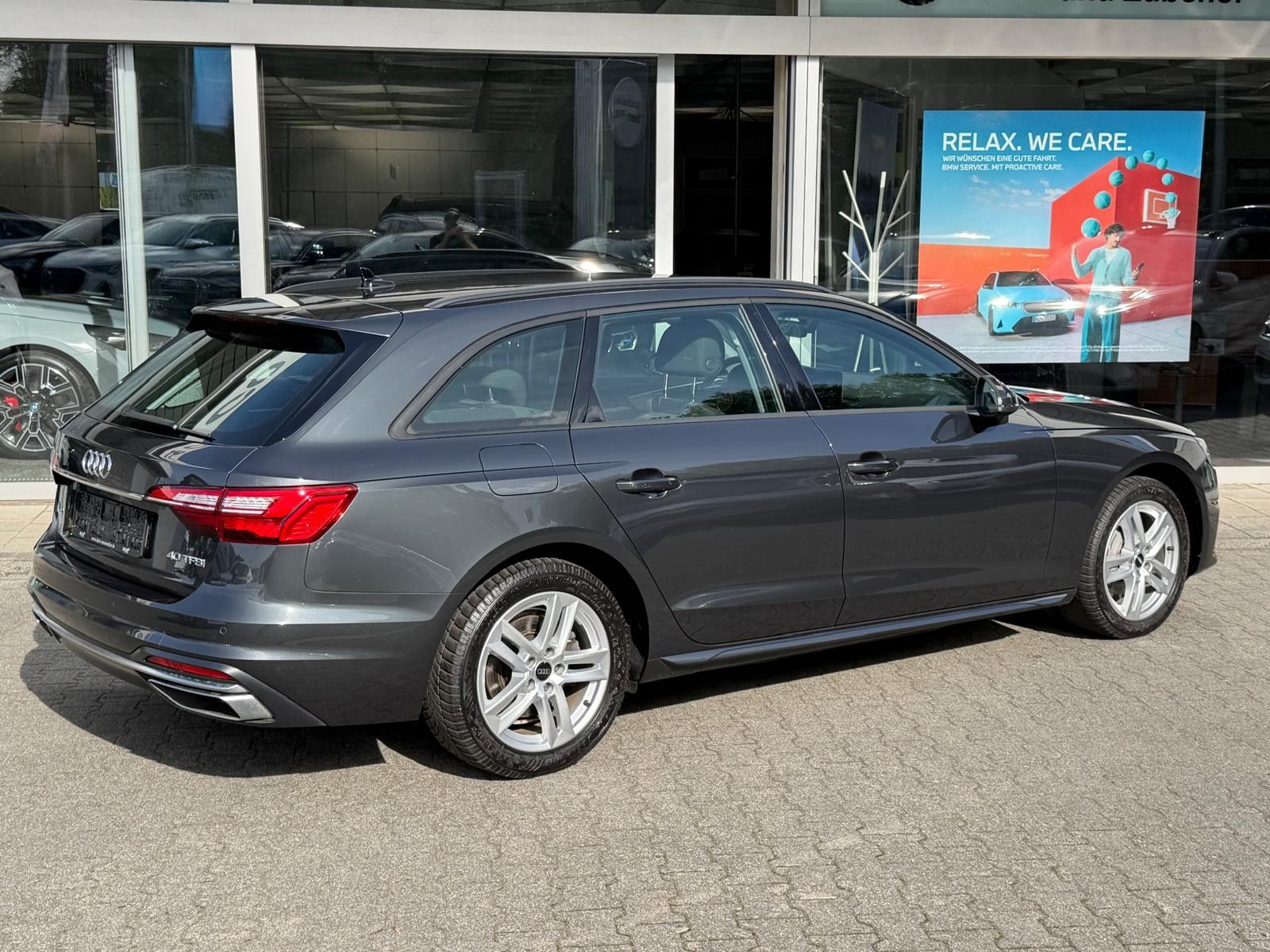 Fahrzeugabbildung Audi A4 Av 40 TFSI S-Tr Advanc LED+NAVI+SHZ+TEMP+17"