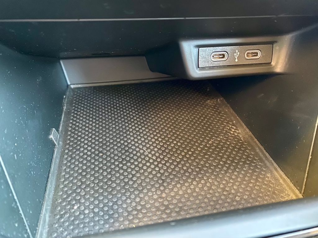 Fahrzeugabbildung Volkswagen Polo 1.0 TSI OPF Life KLIMA LED GZJR NAVI DAB+