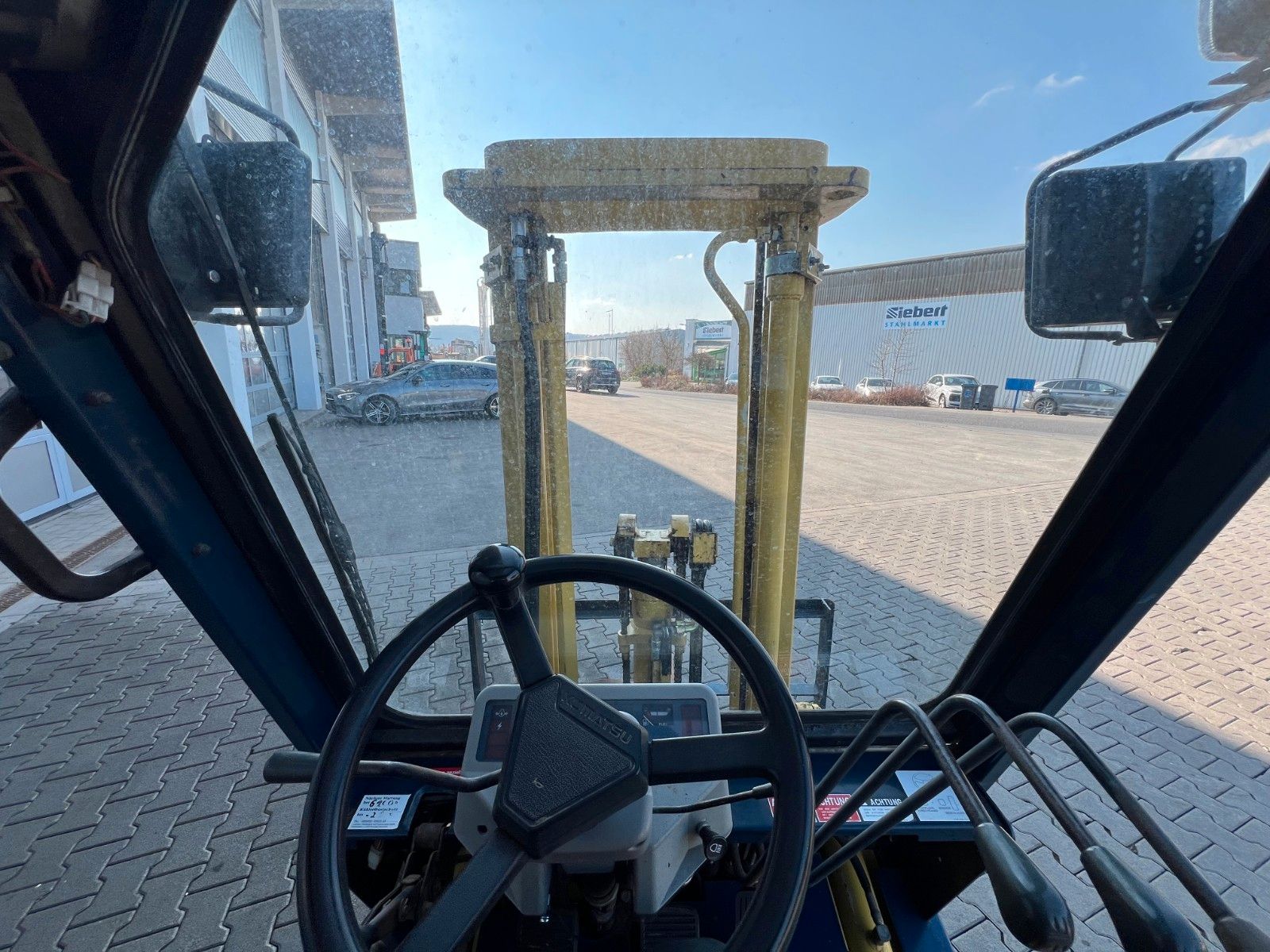 Fahrzeugabbildung Komatsu FG15T-15 / Gas / 1995 /