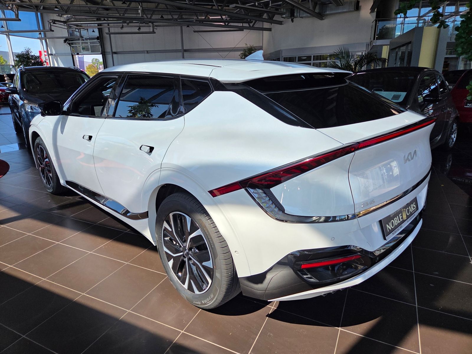 Fahrzeugabbildung Kia EV6 GT-Line 77,4 kWh 2WD WP MERIDIAN HUD 360°